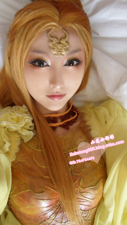 <em>小龙女彤彤</em>饰演张纪中版《西游记》中蜘蛛精
